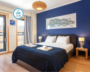 Privilege Sea View Apartment Pochet with Rooftop Pool, Village Marina - Olhão